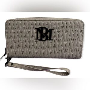 Badgley Mischka Gray Quilted Vegan Leather Wristlet With Black Initials.  EUC.